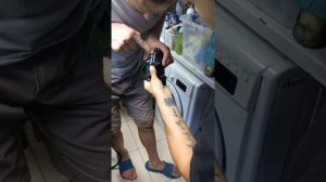 MAZDA 3 BK , ставим плавник антенна,обтянули пленкой в черный глянец