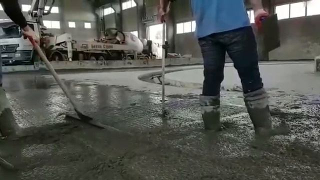 Прием бетона под топпинговые полы. Затирка топпинговых полов смотреть онлайн