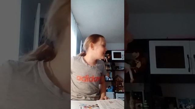 моё обычное воскресенье.делаю уроки✌ смотреть онлайн