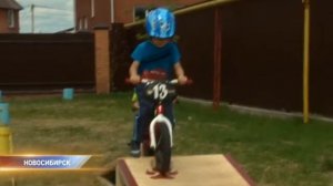 дети на беговелах