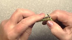 Лицевая петля для левшей. Вязание спицами для начинающих.