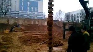 Шнековое бурение ямобур aichi 705 на шасси ЗИЛ 131