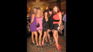 MILFS / Older women in tight dresses, heels, pantyhose & stockings mix - 0001