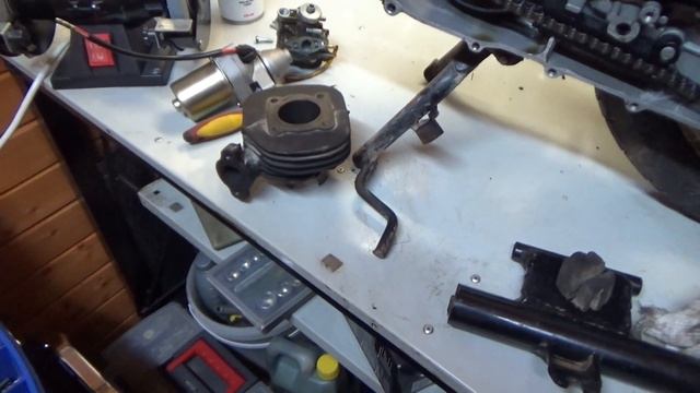 Решил востановить китайский скутер. Дефектовка мОпЕда . смотреть онлайн