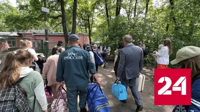 Дети из районов Белгородской области прибыли в воронежский "Ландыш" - Россия 24 