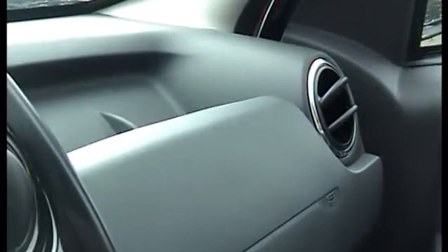 Как мужики новый Дастер в автосалоне выбирали. смотреть онлайн