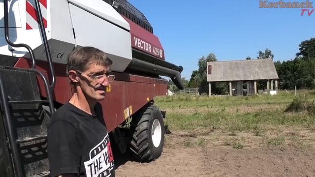 Żniwa w Plutyczach rolnik z Podlasia pomaga sąsiadowi kombajnem rostselmash vector 425 od Korbanek смотреть онлайн