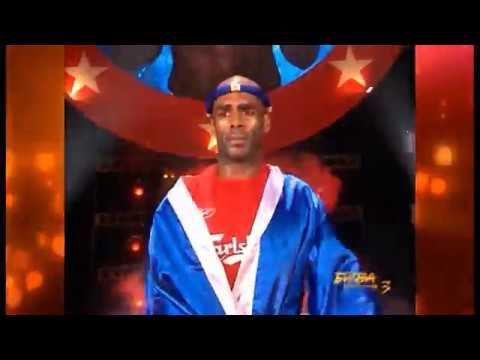 Sean Hinds (NYC) , Vladimir Borodine_2. 2008. Moscow. WBL MUAY THAI. Promoter Sergey Zayshnikov.