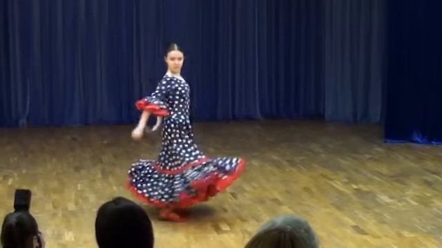 Под солнцем Каталонии смотреть онлайн