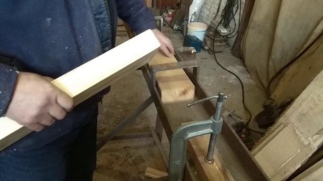 Самый простой и эффективный метод сращивания бруса по длине с помощью фрезера смотреть онлайн