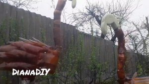 Фламинго из пластиковых бутылок. Поделки для сада из мусора.