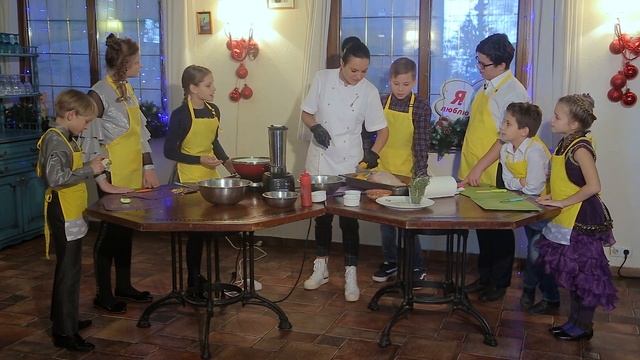 Праздничная утка в клюквенном соусе от Наталии Лец. Еда со смыслом. смотреть онлайн