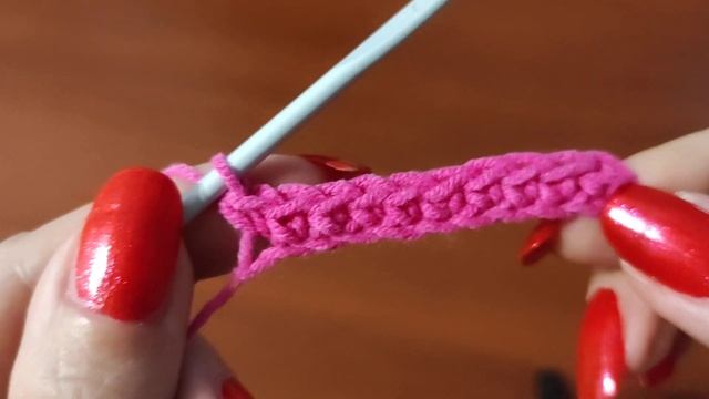 Учимся вязать крючком. Столбики без накида.  Урок 2. смотреть онлайн