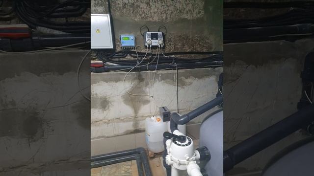 Обработка воды бассейна электролизом (Система морской воды) плюсы и минусы смотреть онлайн