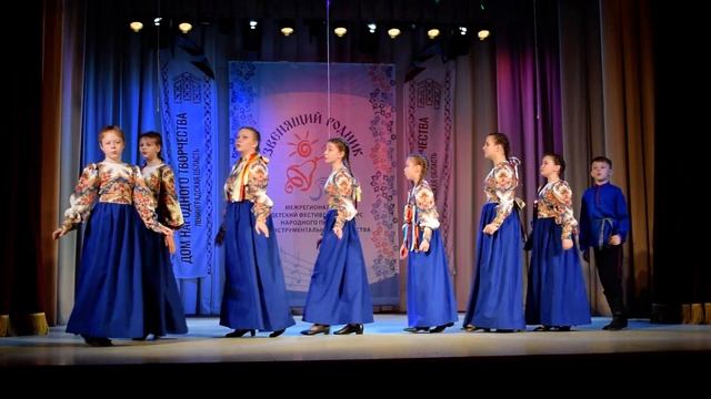 Ансамбль русской песни "Веснушки" - "Как по морю", свадебная песня Смоленской области смотреть онлайн