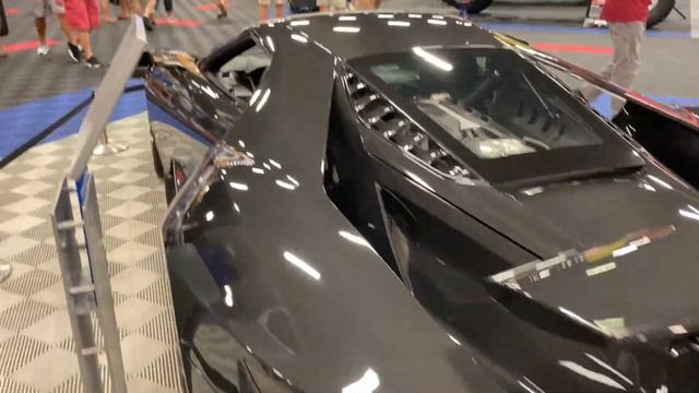 Exposed Carbon Fiber Ford GT Liquid Carbon Special Edition смотреть онлайн