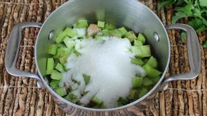 Пюре из ревеня