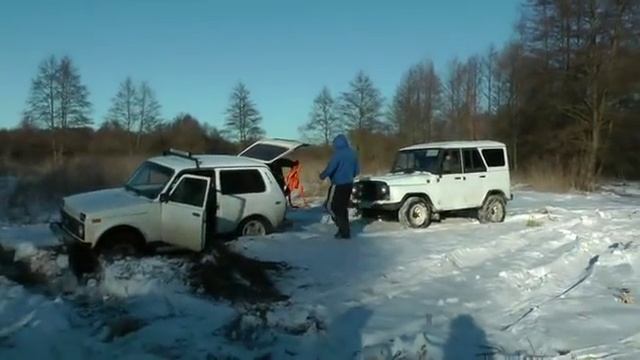 покатушки на уазах и нивах на 23 февраля смотреть онлайн