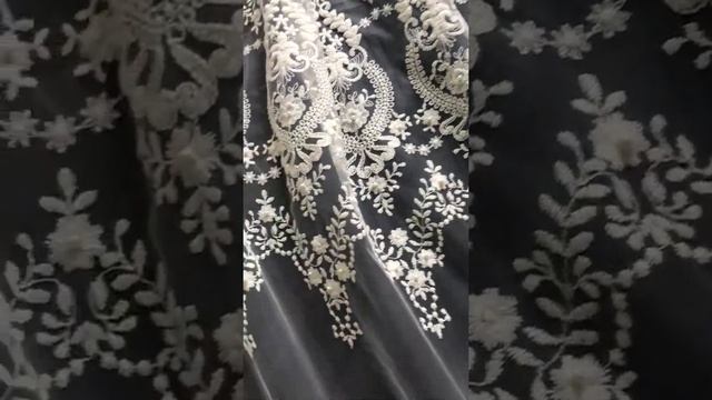 Фатиновая тюль с вышивкой молочного цвета и жемчугом смотреть онлайн