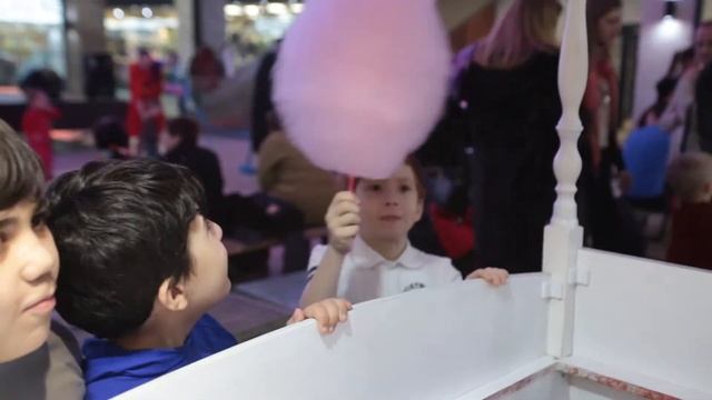 Покупатели рассказывают почему идут в торговый центр «НОРА» смотреть онлайн