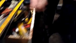 Как установить поставить пластк.крепеж в стекло VW PASSAT B5 B6 B7/montaz mocowania szyby!