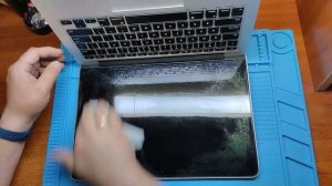 Ужас, ? Apple MacBook Pro слезает антибликовое покрытие, ? устраняем все за 5 минут ?