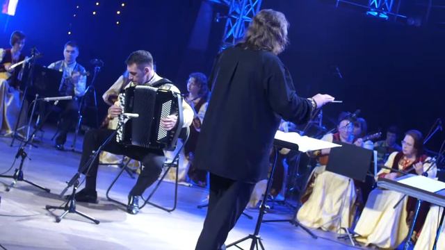 Р. Гальяно. Опал-концерт, 3-я ч. солист Андрей Кузьминов (баян), , дирижер- з.а. России И. Тонин смотреть онлайн