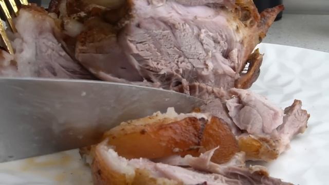 Nur wenige Leute kochen Schweinshaxe so! So lecker, dass ich gleich 3 Schweinshaxe auf einmal koche смотреть онлайн