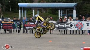 Показательные выступления федерации мотоспорта "Мотошоу Стантрайдинг" на Дне города Йошкар-Ола 2019