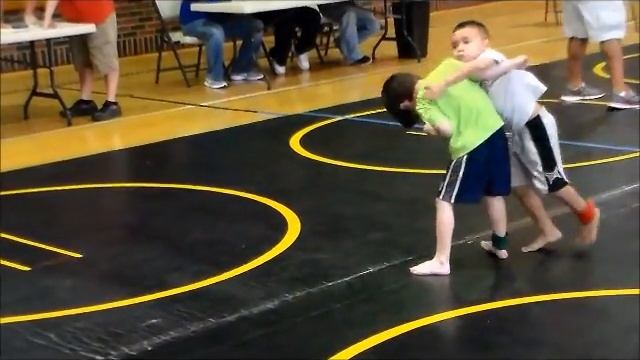 Voss Smith Vs. Mauricio Bears - AJJ Grappling Tournament - November 9 2012 смотреть онлайн