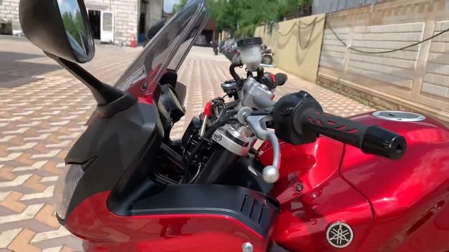 Yamaha FZ1