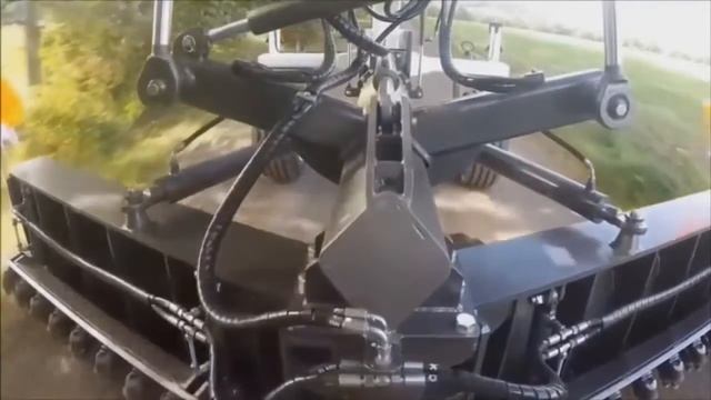 Качественная грунтовая дорога от немцев!