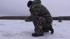 Крайняя поездка по льду до избы/быт/рыбалка/4 часть