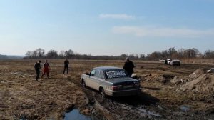 Какой привод РВЕТ БЕЗДОРОЖЬЕ??? Передний или задний??? Волга против девяточки!!!