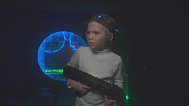 Лазертаг в ExitGames смотреть онлайн