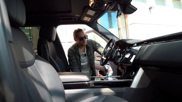 Range Rover оклеили глянцевым полиуретаном #оклейкаавтопленкой #детейлинг #бронепленка