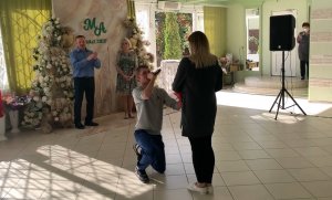 Неожиданное предложение руки и сердца прямо на свадьбе. А кольцо где