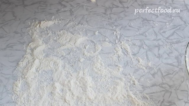 Вегетарианская пицца. Тонкая пицца с овощами - видео-рецепт
