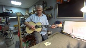 Тест пьезозвукоснимателей и бронзовых струн на новой парлор акустике из красного дерева. Финал 2023