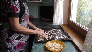 как сохранить чеснок на зиму (до нового урожая )