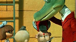 Ну зачем ты туда полез? Тебе что, делать нечего?