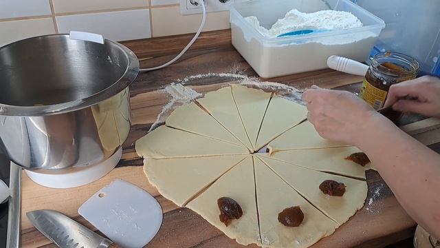 Рогалики - пальчики с повидлом смотреть онлайн