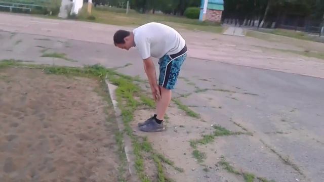 Утренняя пробежка.. разминка.. и поиски бананов смотреть онлайн