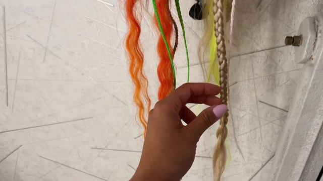 КАК РАСПЛЕТАТЬ КОСИЧКИ / СНЯТИЕ КОСИЧЕК смотреть онлайн