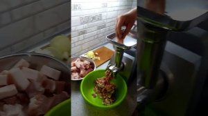 Обзор  Мясорубки  MOULINEX ME307832