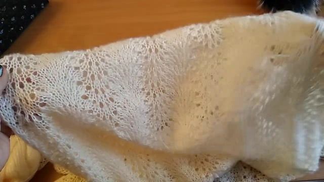 Палантин спицами, павлиний хвост -Alize angora gold simli