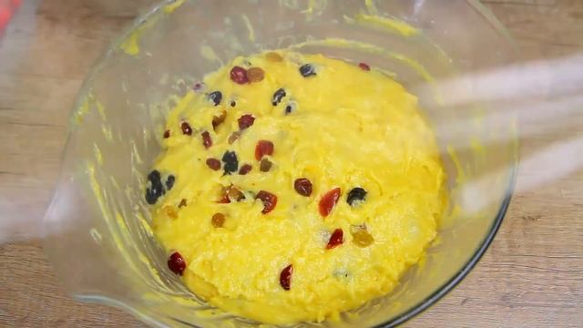 Пасхальные Куличи Без Лишней Возни / ВЛАЖНОЕ И РАССЫПЧАТОЕ ТЕСТО / Рецепт на Сметане смотреть онлайн