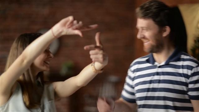 Карта мира из дерева в виде пазла смотреть онлайн