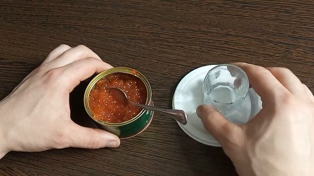 ИКРА КРАСНАЯ  С Садовода , Поддельная или нет?