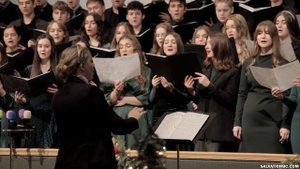 Пение «В ночь святую Рождества» — Молодёжный хор